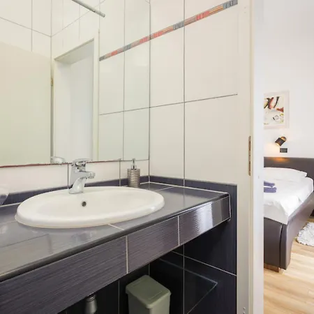 Fimi- With Swimming Pool Appartamento *