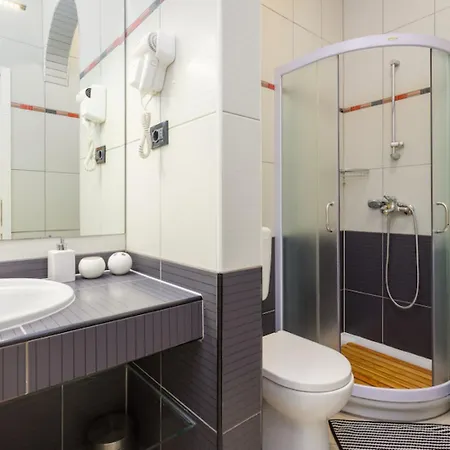 Fimi- With Swimming Pool Appartamento
